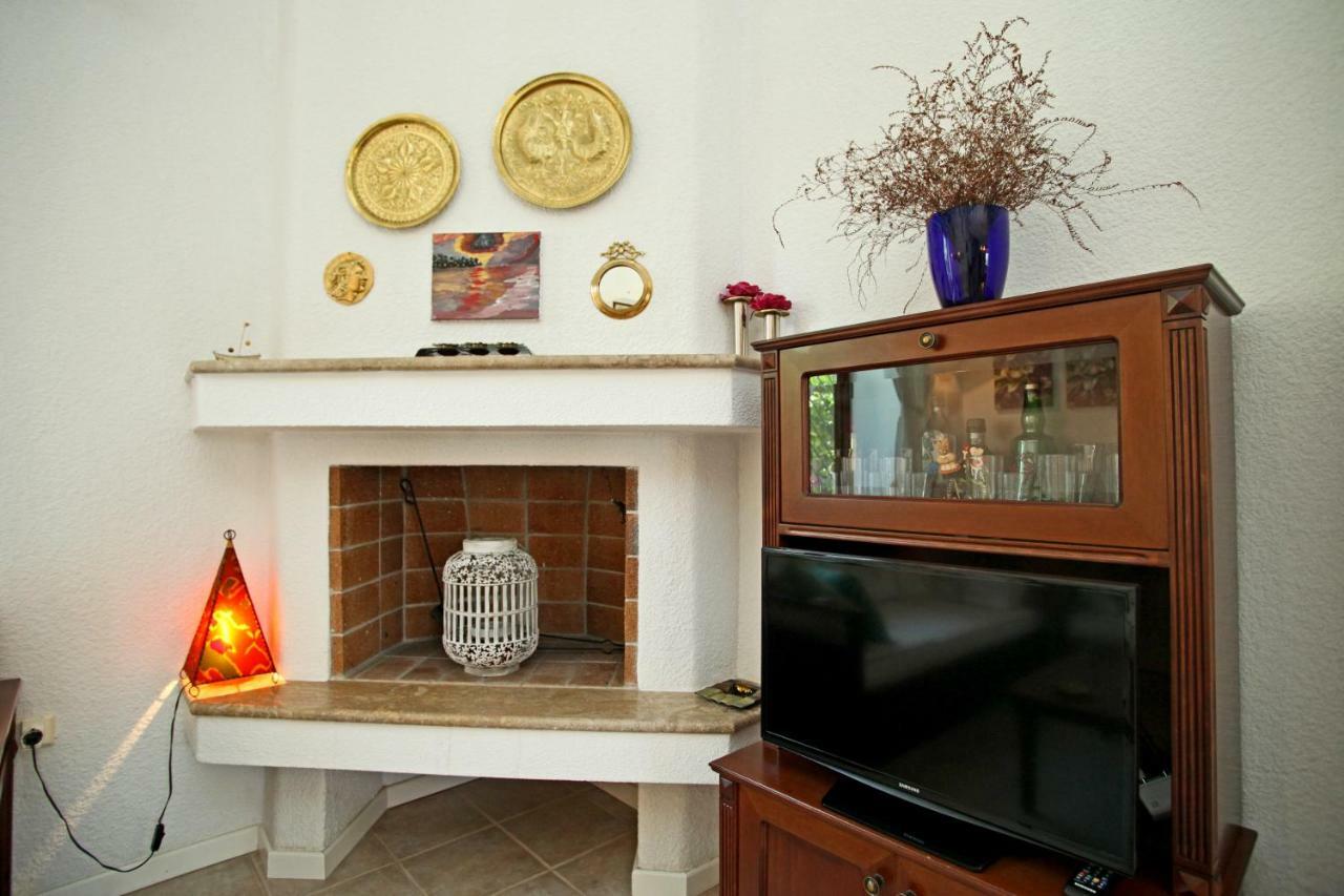 Villa Sanni Retreat By Luxlikehome Sani  ภายนอก รูปภาพ